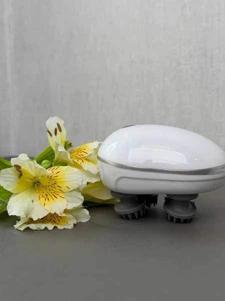 ماساژور شارژی پوست سر مدل 1451 با چهار سری سیلیکونی، تصویر 2